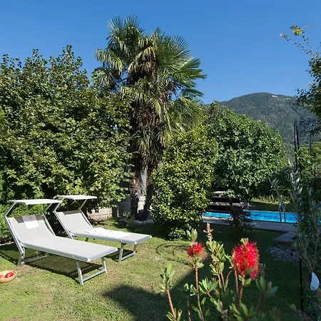 Stoeckerhof Blume Apartment Merano