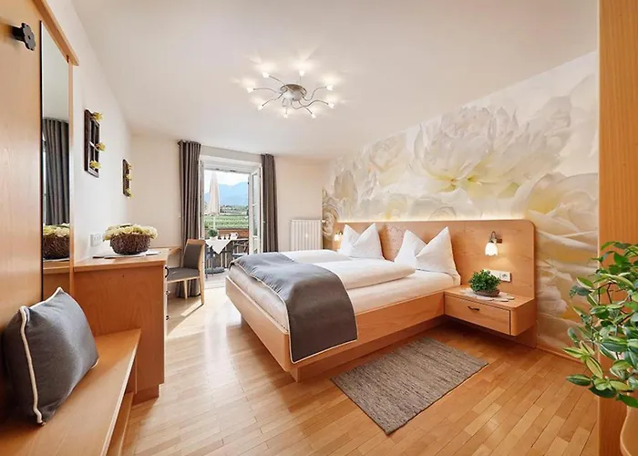 Stoeckerhof Blume * Merano